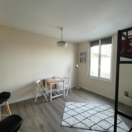 Studio 4 Emplacement Ideal Entre Chateau Et Centre Fontainebleau Exterior photo